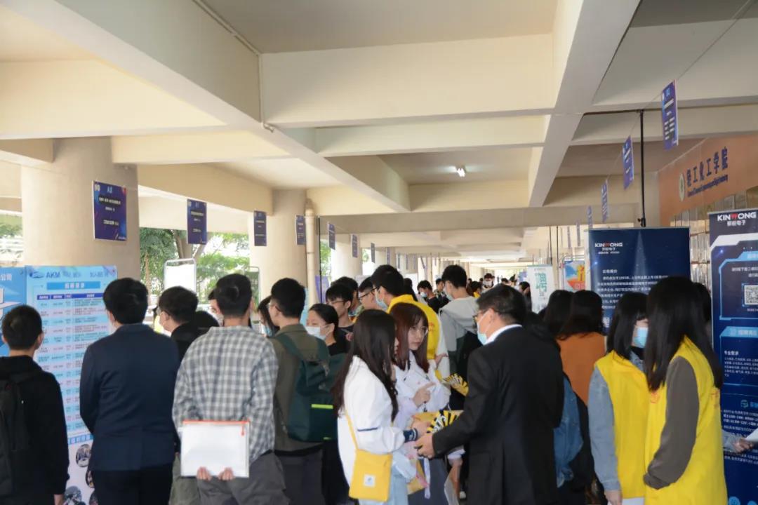 Z6��������ʱ���й������ٷ���վ